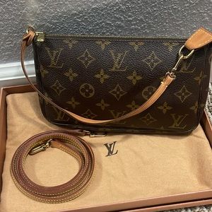 Louis Vuitton Pochette